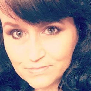 Meet your Posher, Bobbie